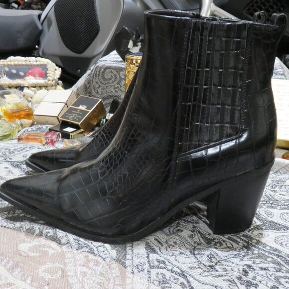 Justfab Black croc embossed Olwen Bootie Ankle boot size 10 pointed toe - Picture 2 of 12